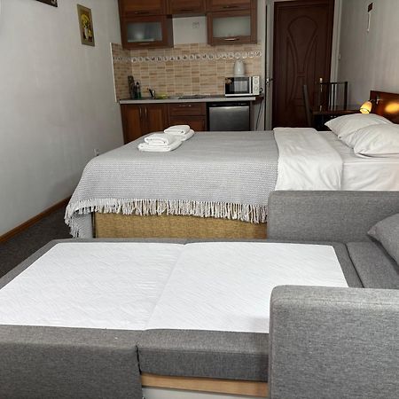 Авіа Lejlighed Uzjhorod Eksteriør billede