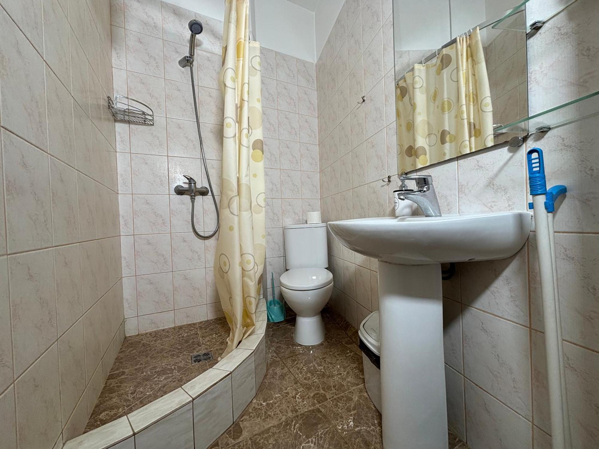 Авіа Lejlighed Uzjhorod Eksteriør billede